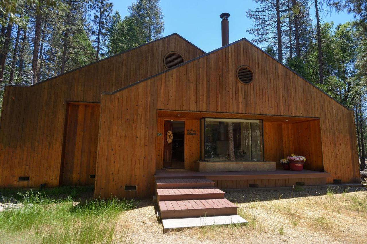 Bruin'S Den Villa Wawona Exterior photo